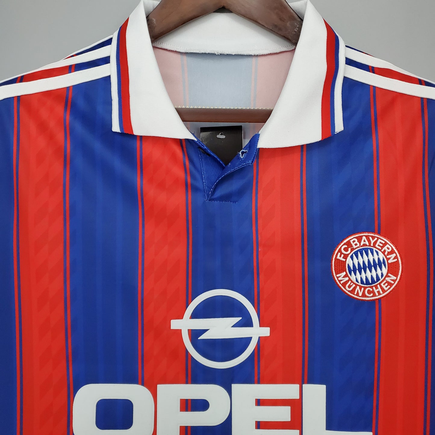 Retro Bayern Munich 95/97 Home Shirt / Soccer Jersey